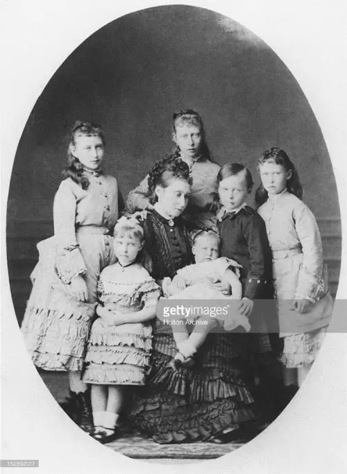 Princess Alice with children