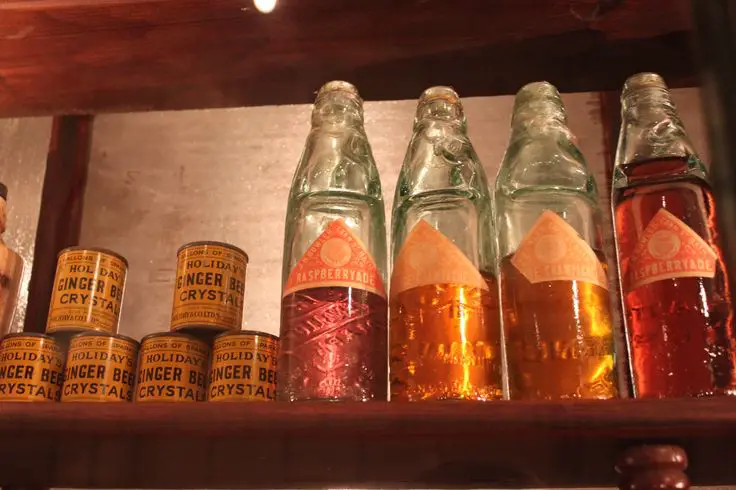 'Ginger Beer & Raspberryade' drinks packaging Victorian era