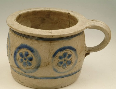 Stoneware Chamberpot