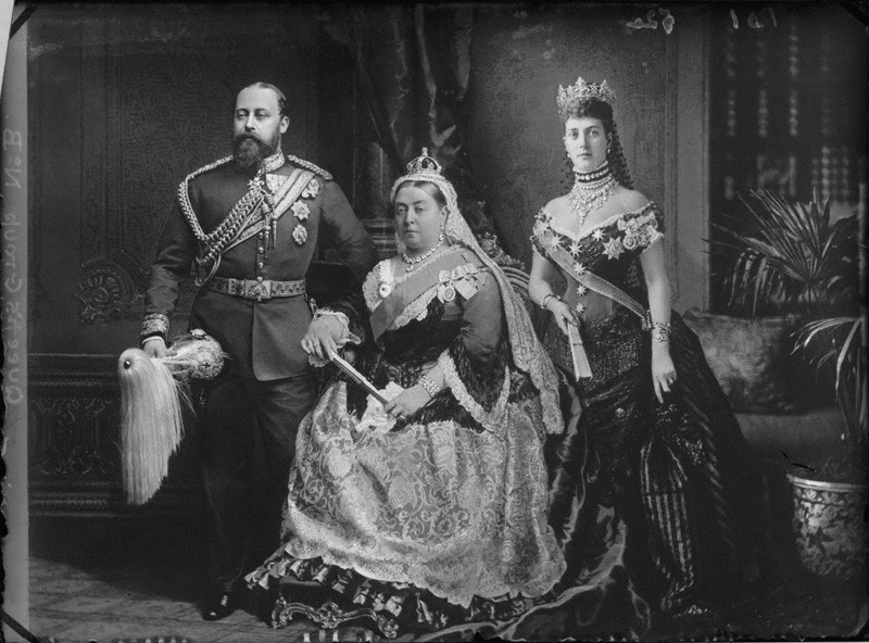 Edward VII with Queen Victoria