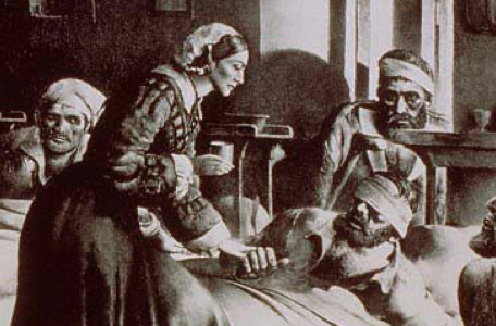 Florence Nightingale helping patients