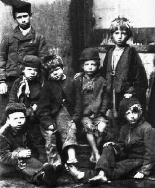 Poor Victorian children dress