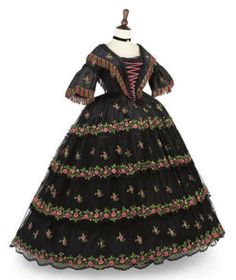 Spain Victorian Clothing for Women