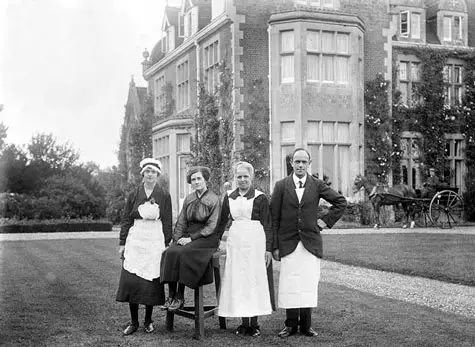 edwardian-era-servants