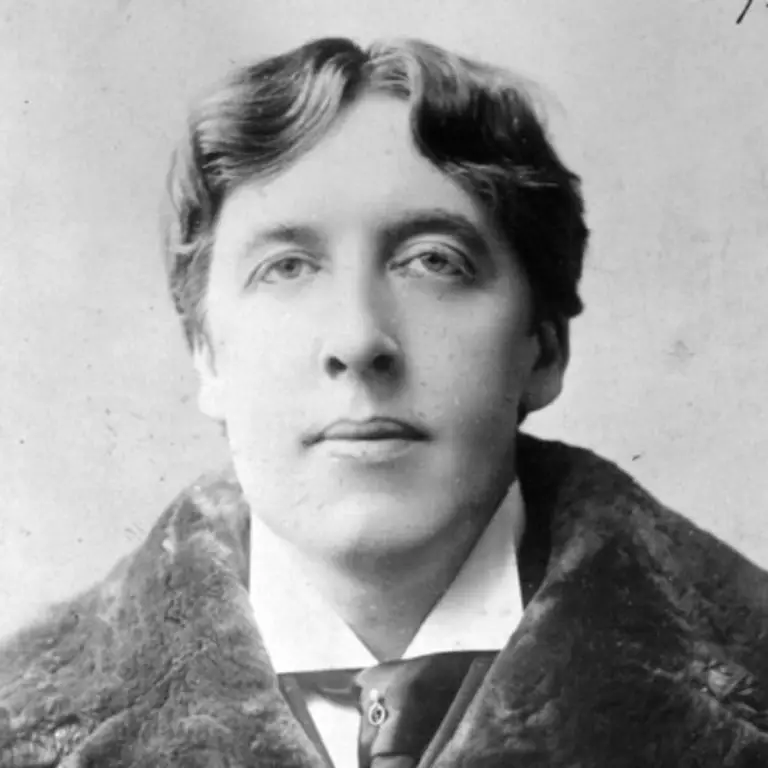 The Happy Prince: Author of The Happy Prince- Oscar Wilde and Plot